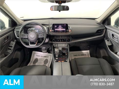 Used 2024 Nissan Rogue S image 28