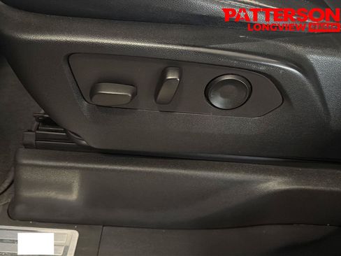 Used 2022 GMC Sierra 1500 SLT w/ SLT Convenience Package AWD/4WD image 18