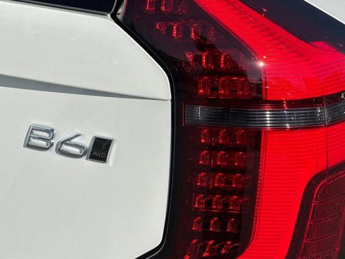 New 2026 Volvo XC90 B6 Core image 34