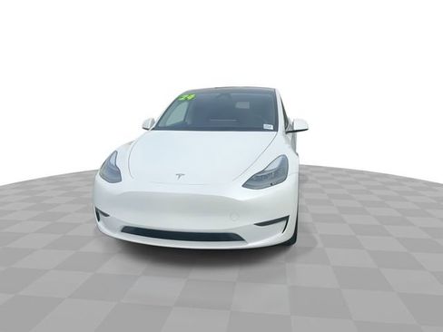 Used 2024 Tesla Model Y Long Range image 3