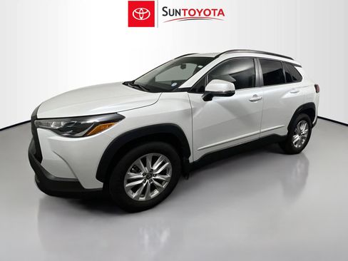 Used 2022 Toyota Corolla Cross LE FWD image 9