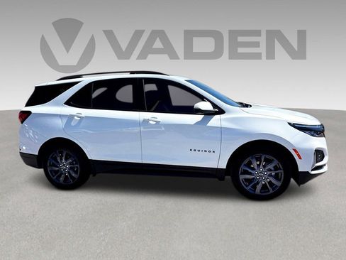 Certified 2024 Chevrolet Equinox RS FWD image 24