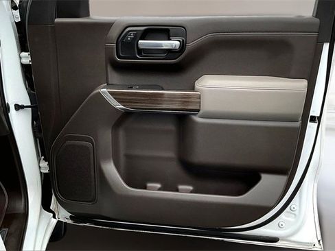 Used 2021 Chevrolet Silverado 1500 LT w/ All Star Edition Plus image 25