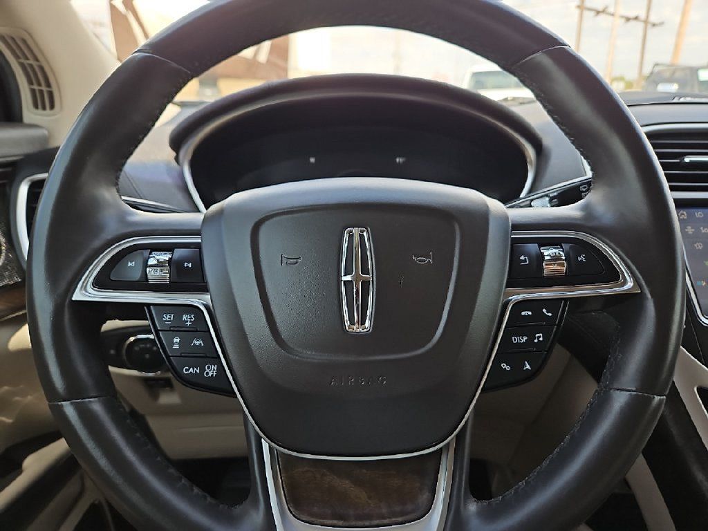 Used 2020 Lincoln Nautilus Reserve w/ Equipment Group 201A FWD image 30