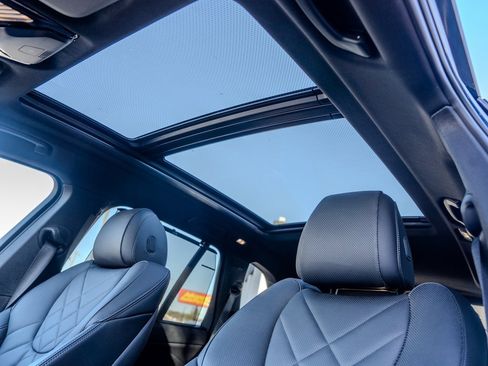 Used 2023 BMW X5 xDrive45e w/ Executive Package image 18