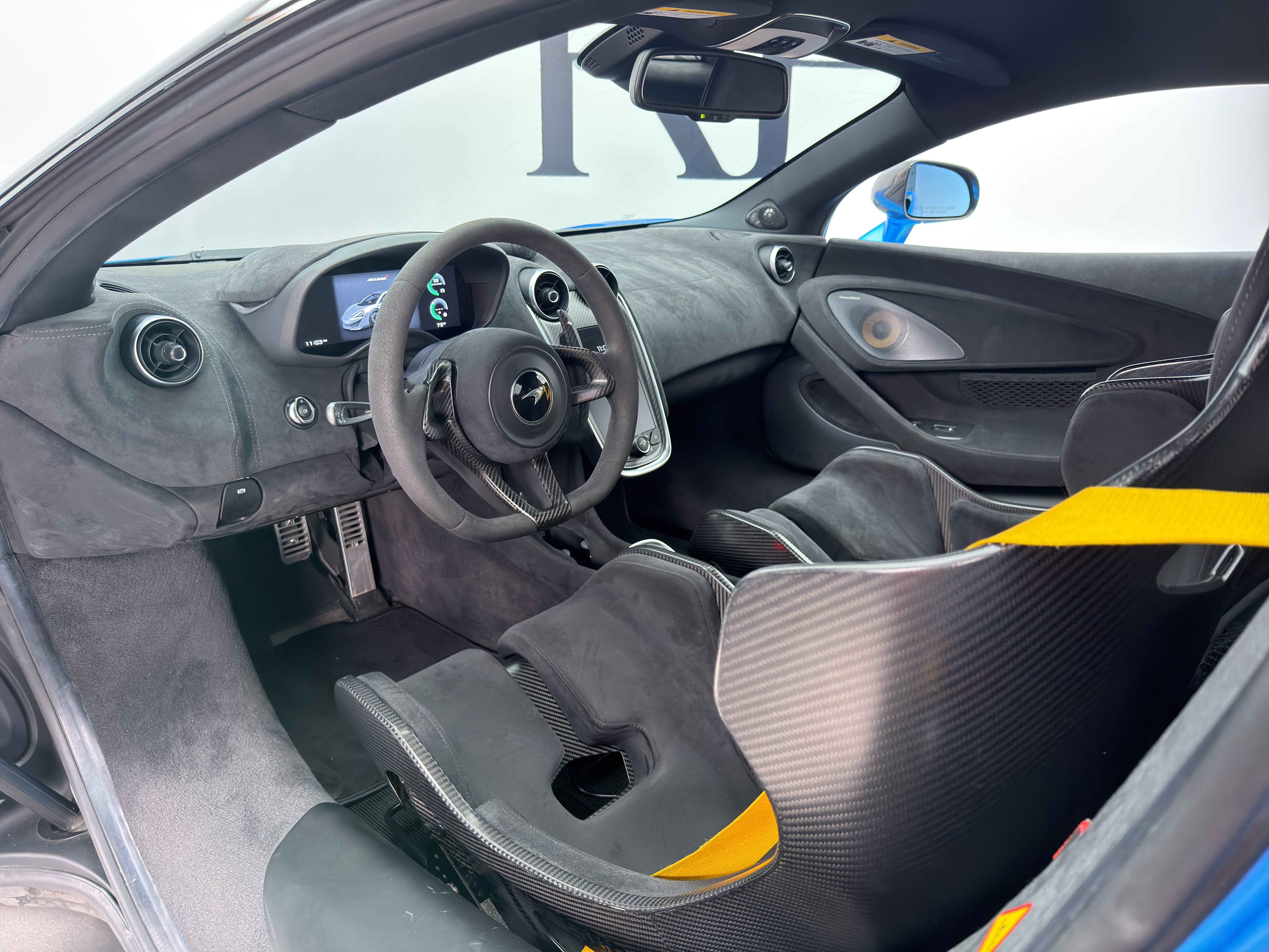 Used 2019 McLaren 600LT RWD image 16