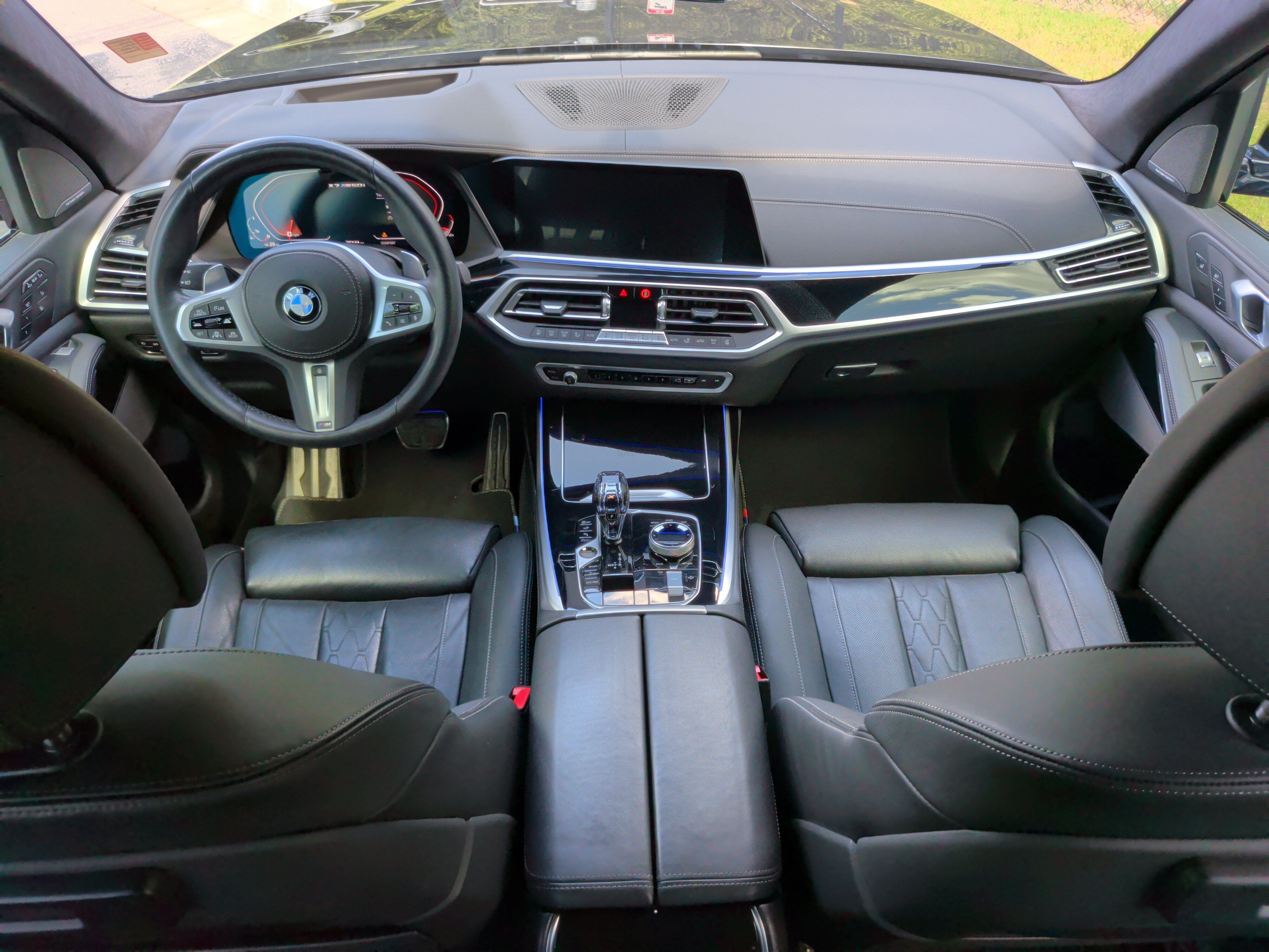 Used 2022 BMW X7 M50i w/ Dynamic Handling Package AWD/4WD image 34
