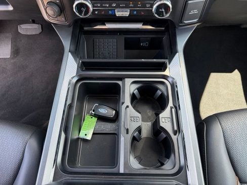 Used 2025 Ford F250 Lariat w/ Lariat Ultimate Package AWD/4WD image 18