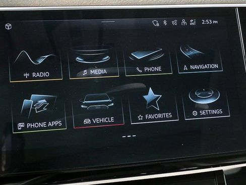 Used 2021 Audi e-tron Prestige w/ Prestige Package image 14