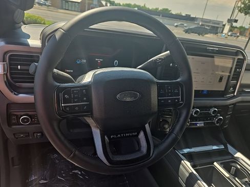 Used 2025 Ford F350 Platinum AWD/4WD image 13
