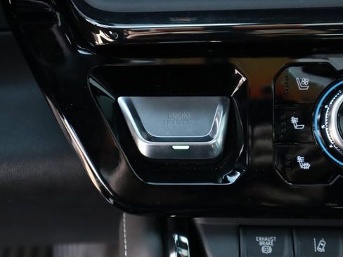 Certified 2024 GMC Sierra 2500 AT4X image 40