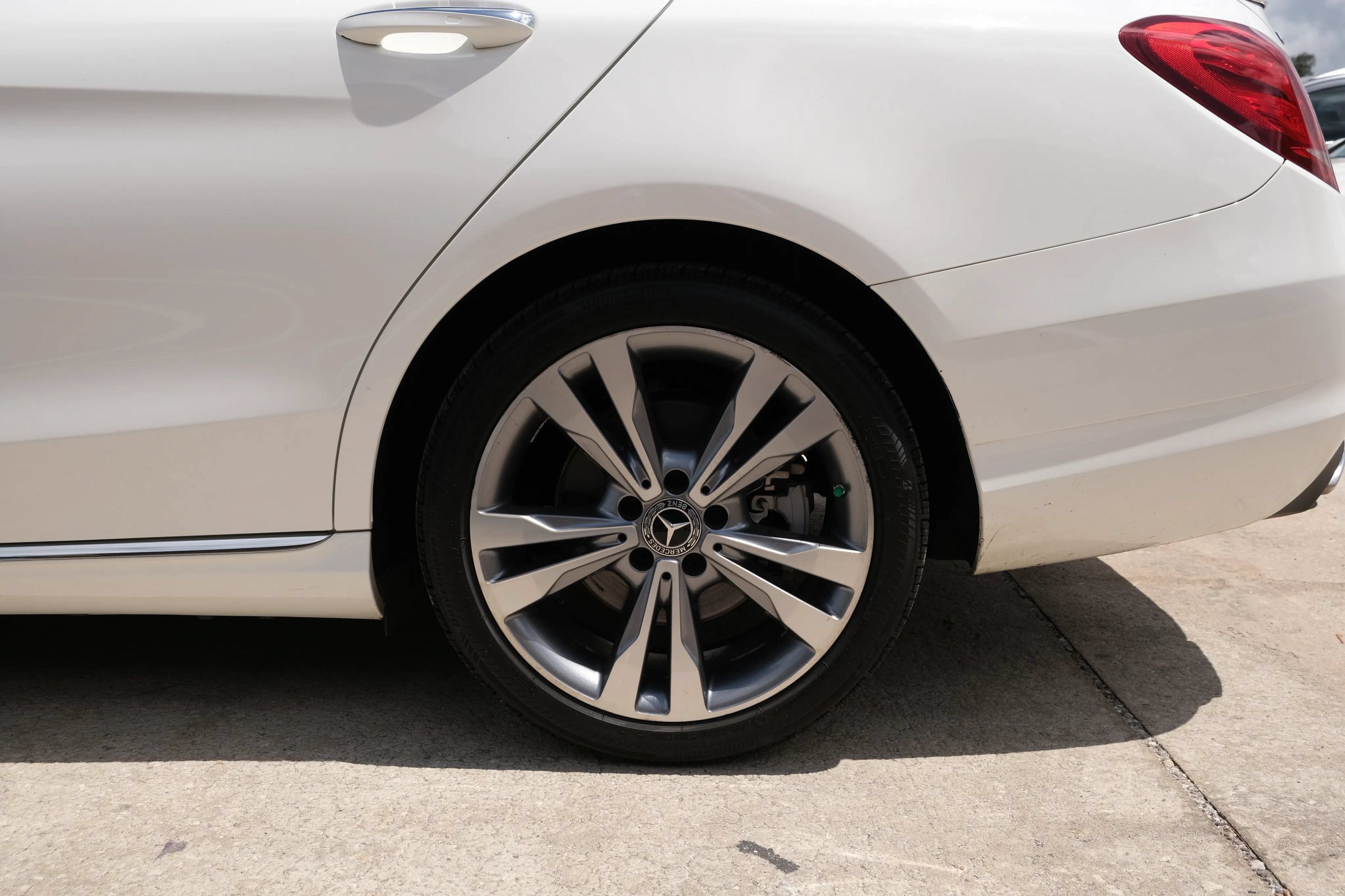 Used 2018 Mercedes-Benz C 350e Sedan image 18