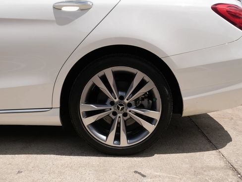 Used 2018 Mercedes-Benz C 350e Sedan image 18