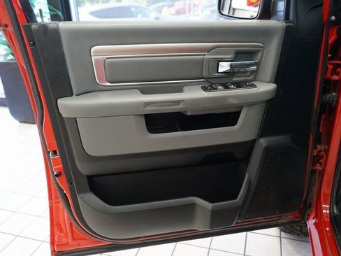 Used 2018 RAM 1500 Classic SLT image 16