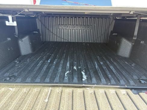 Used 2024 Toyota Tacoma SR5 AWD/4WD image 19