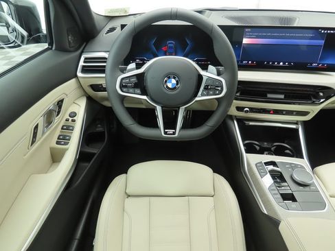Used 2026 BMW 330i xDrive Sedan w/ M Sport Package AWD/4WD image 10