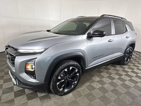 Used 2025 Chevrolet Equinox RS w/ Safety and Technology Package AWD/4WD image 8