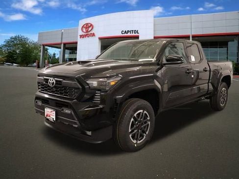 New 2025 Toyota Tacoma TRD Sport image 5