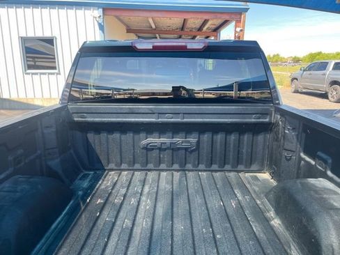 Used 2022 GMC Sierra 1500 AT4 image 7