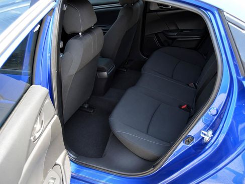 Used 2019 Honda Civic Sport image 11