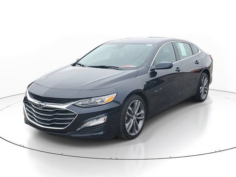 Used 2023 Chevrolet Malibu LT FWD image 2