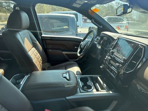 Used 2022 Nissan Titan Platinum Reserve w/ Moonroof Package image 7