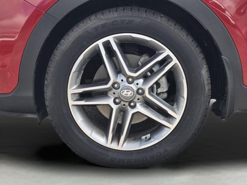 Used 2018 Hyundai Santa Fe FWD image 17