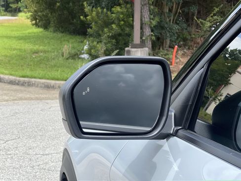New 2026 Ford Explorer Active RWD image 22