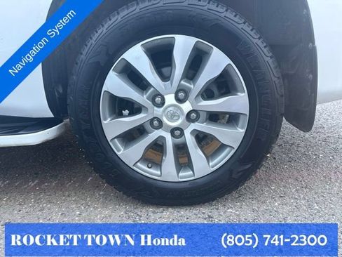 Used 2017 Toyota Sequoia Limited w/ Safety & Convenience Package AWD/4WD image 23