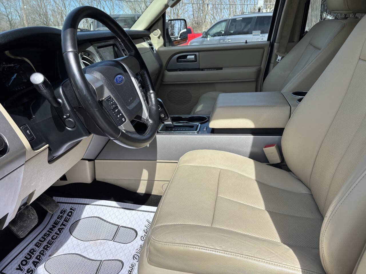 Used 2017 Ford Expedition EL Limited w/ Equipment Group 301A AWD/4WD image 5
