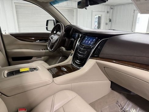 Used 2017 Cadillac Escalade ESV Premium Luxury w/ LPO, Radiant Package image 42