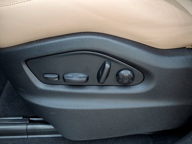 Certified 2026 Porsche Cayenne E-Hybrid Coupe AWD/4WD image 14