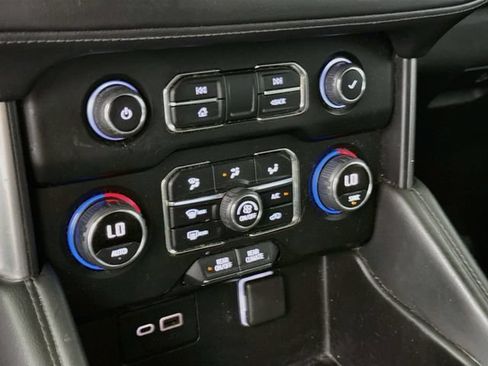 Used 2022 Chevrolet Suburban LS w/ Driver Alert Package AWD/4WD image 16