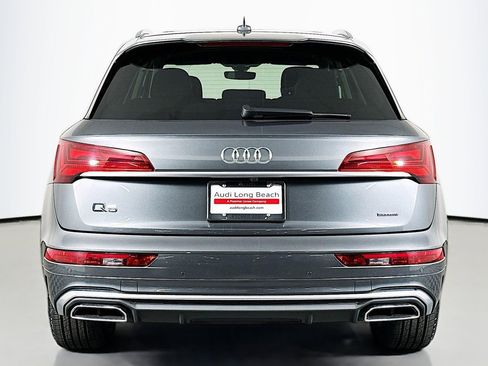 Used 2023 Audi Q5 2.0T Premium w/ Convenience Package image 3