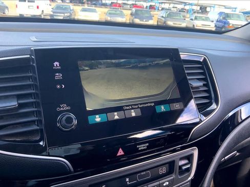 Used 2021 Honda Pilot Touring image 27