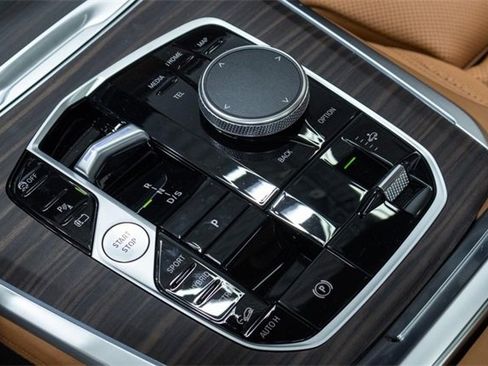 New 2026 BMW X5 xDrive50e image 20