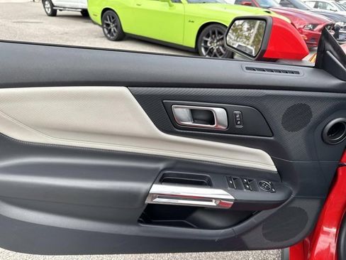 Used 2024 Ford Mustang Premium image 7