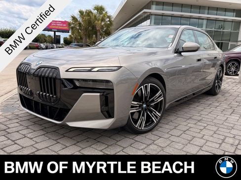 Used 2023 BMW 740i w/ Parking Assistance Package RWD image 1