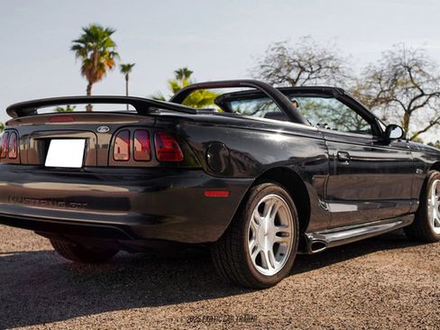 Used 1998 Ford Mustang GT image 8