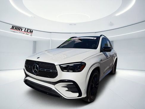 Used 2024 Mercedes-Benz GLE 580 4MATIC image 2