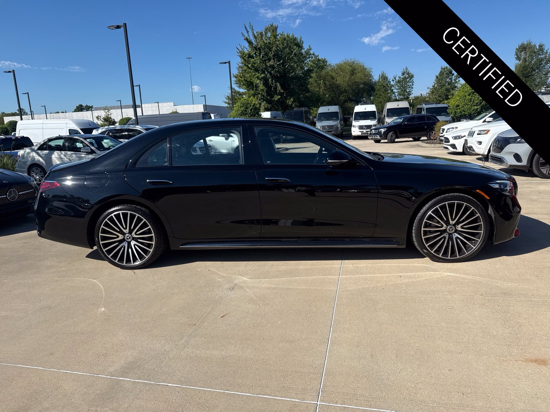 Certified 2023 Mercedes-Benz S 500 4MATIC image 3