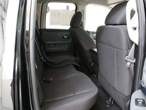 Used 2019 RAM 1500 Warlock AWD/4WD image 23