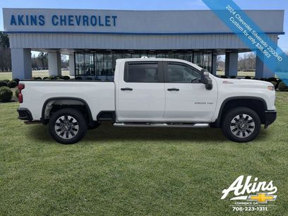 Used 2024 Chevrolet Silverado 2500 Custom w/ Custom Convenience Package