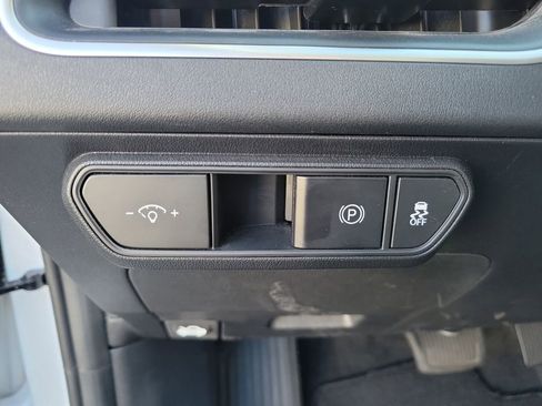 Used 2025 Kia K4 LXS image 21