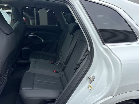 Used 2025 Audi Q5 Premium Plus w/ Premium Plus image 14