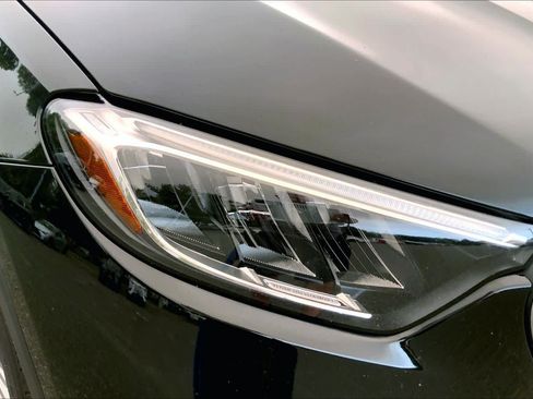 Used 2023 Mercedes-Benz GLC 300 4MATIC image 28