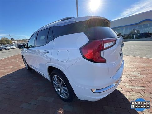 Used 2024 GMC Terrain Denali w/ Denali Premium Package image 33