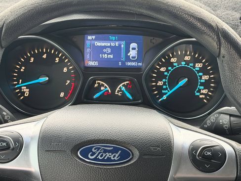 Used 2014 Ford Escape S FWD image 10