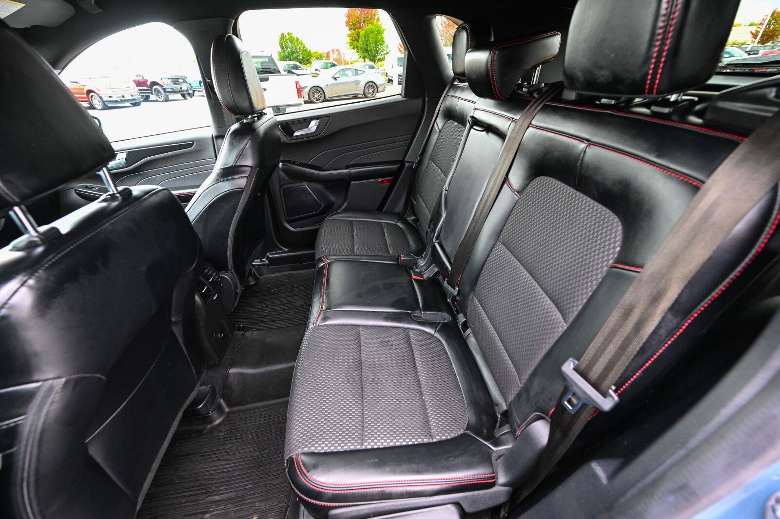 Used 2024 Ford Escape ST-Line w/ Tech Pack #1 AWD/4WD image 23