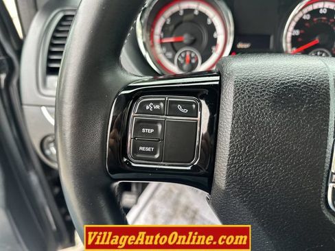 Used 2016 Dodge Grand Caravan SE FWD image 20